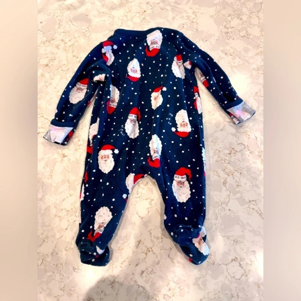 Christmas Old Navy Santa Print Kids One Piece Pajama 0-3 months